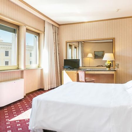 Hotel Beverly Hills Рим Екстер'єр фото