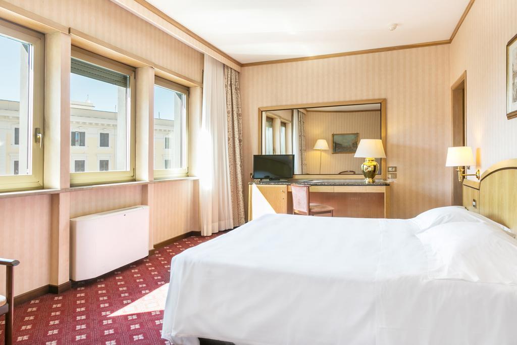 Hotel Beverly Hills Рим Екстер'єр фото